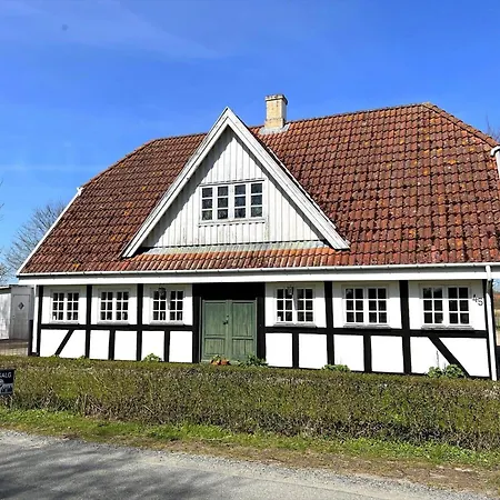 Fy283-broby-sandholtvej-45 بيت للعطل