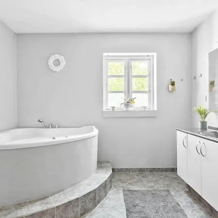 Fy283-broby-sandholtvej-45 بيت للعطل